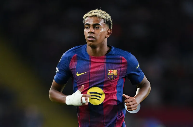 Hé lộ sự thật: “Yamal” không phải họ thật của thần đồng Barca! 7 Yamal tên thật không phải là... Lamine Yamal